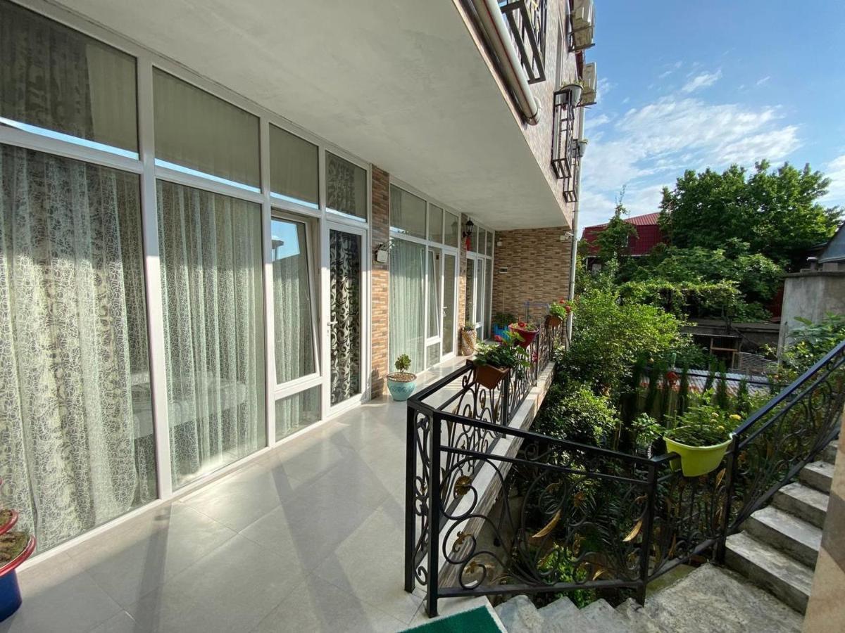 Guest House Ocean Force Батуми Экстерьер фото