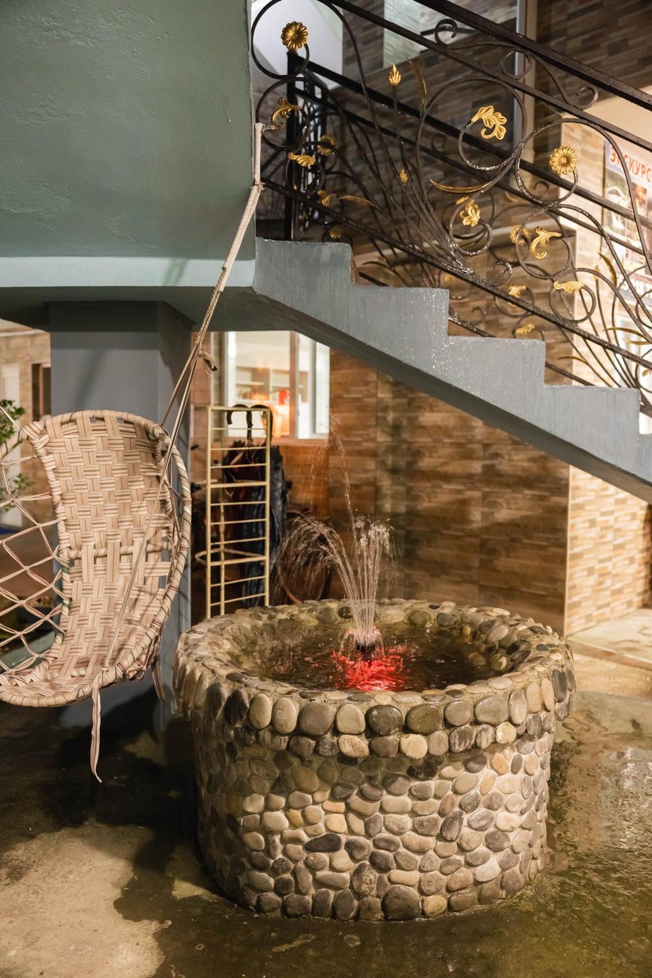 Guest House Ocean Force Батуми Экстерьер фото