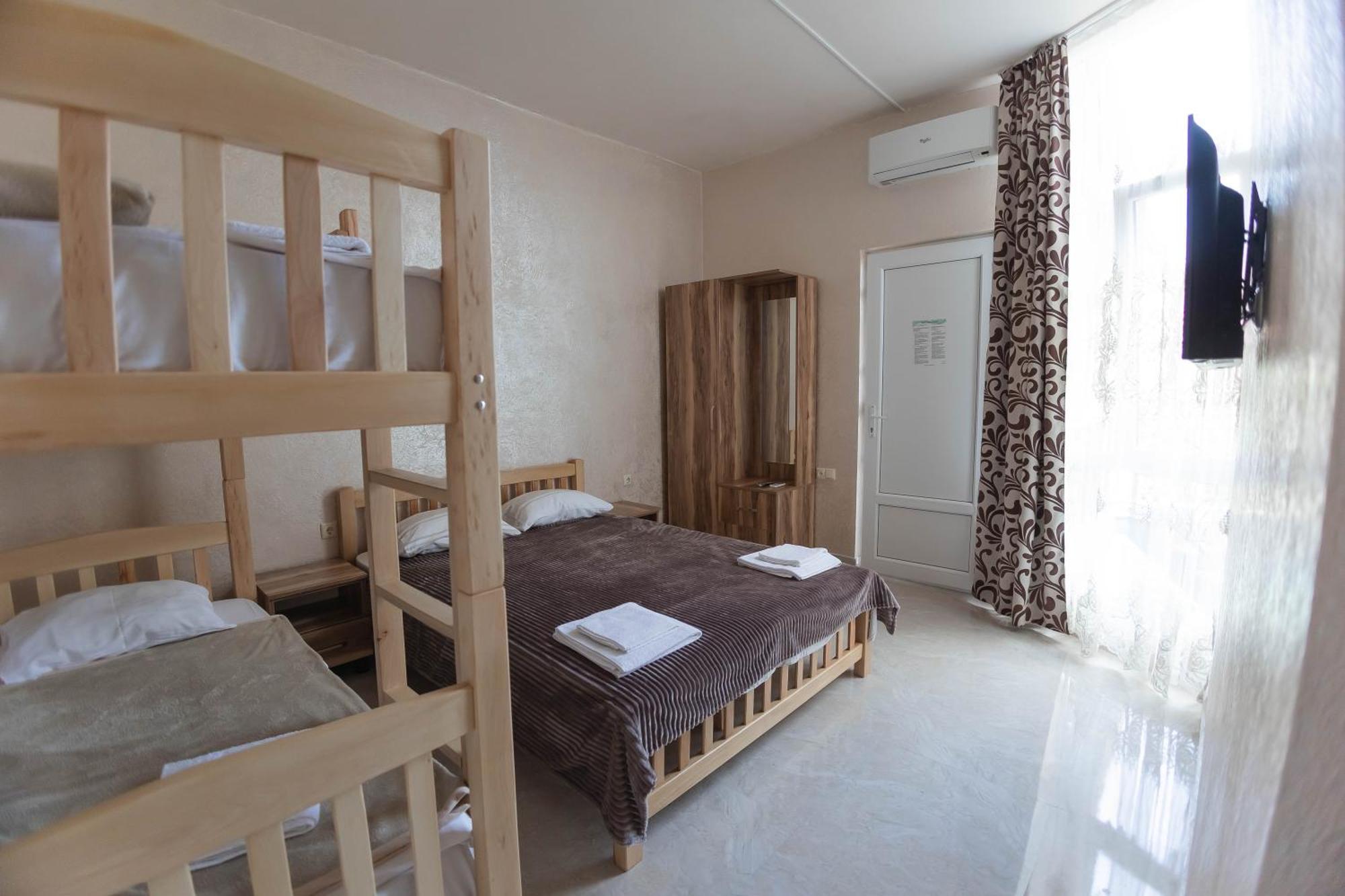 Guest House Ocean Force Батуми Экстерьер фото