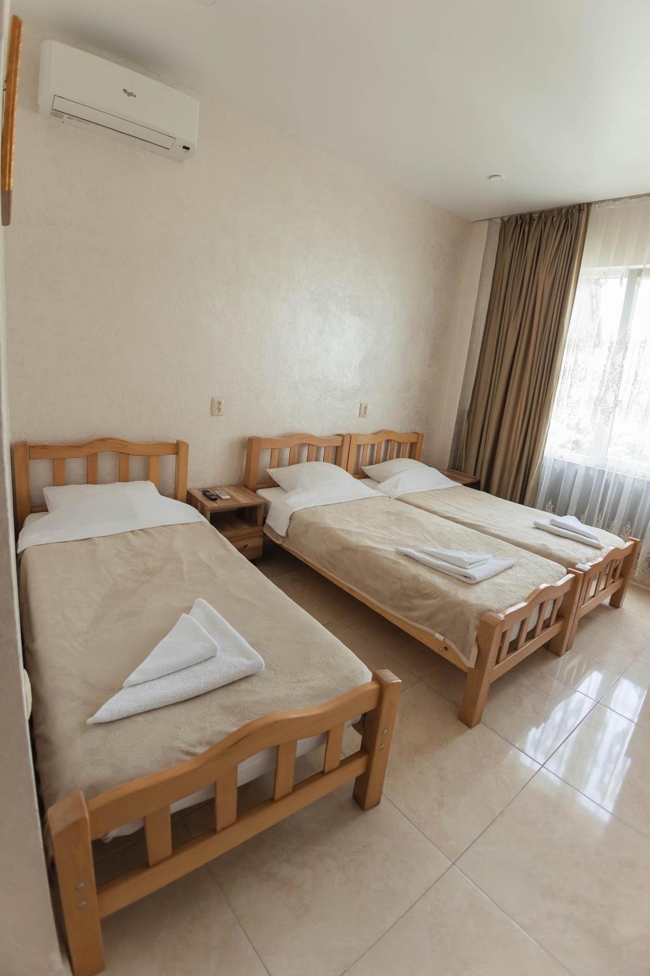 Guest House Ocean Force Батуми Экстерьер фото