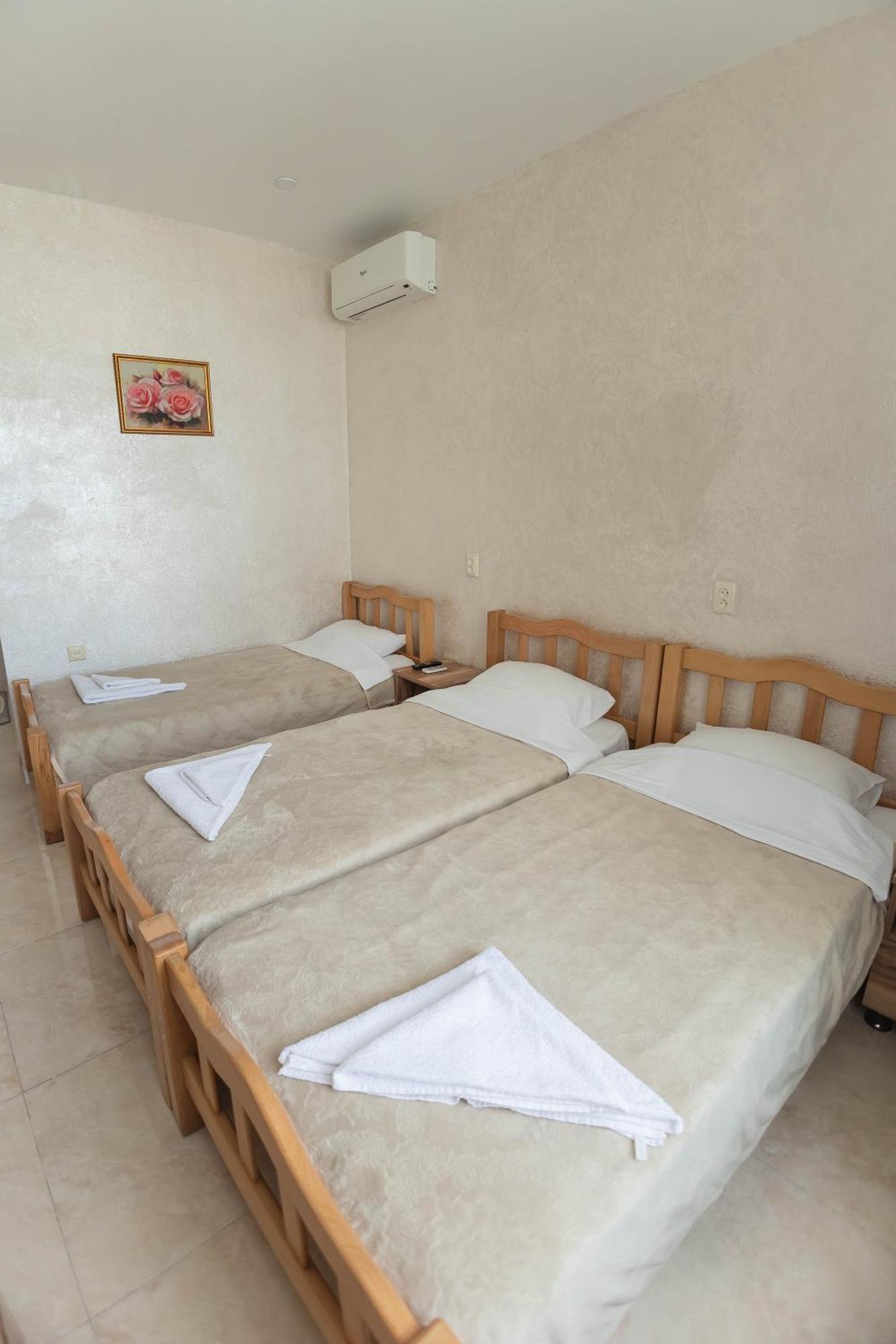 Guest House Ocean Force Батуми Экстерьер фото