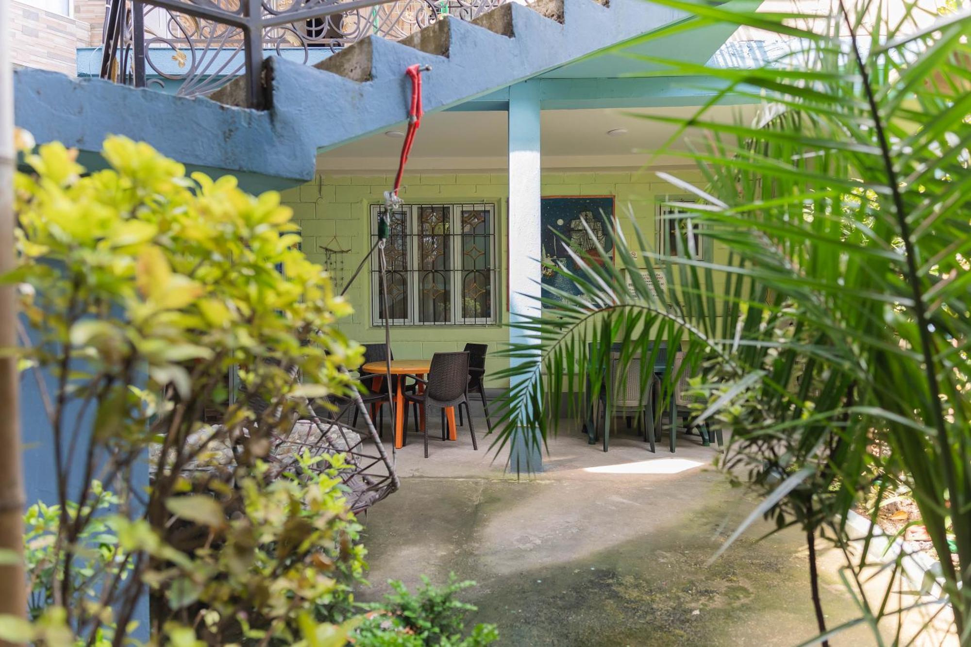 Guest House Ocean Force Батуми Экстерьер фото